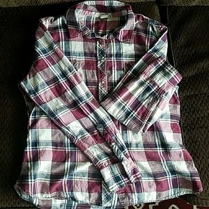 Levis women's button up plaid shirt